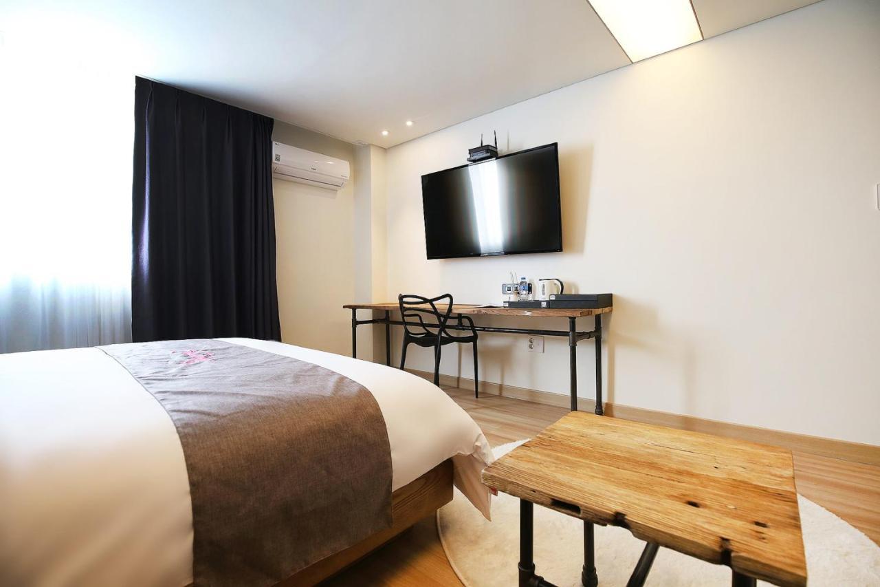 Hotel Flamingo Tedzson Kültér fotó